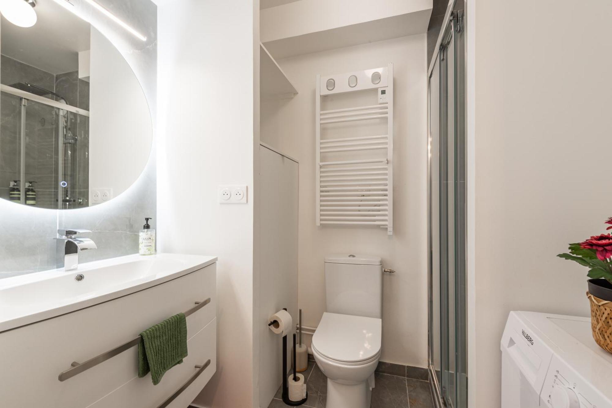 Paris Cocon - Disneyland, Parking, Hypercentre, Train Station Lagny-sur-Marne Bagian luar foto