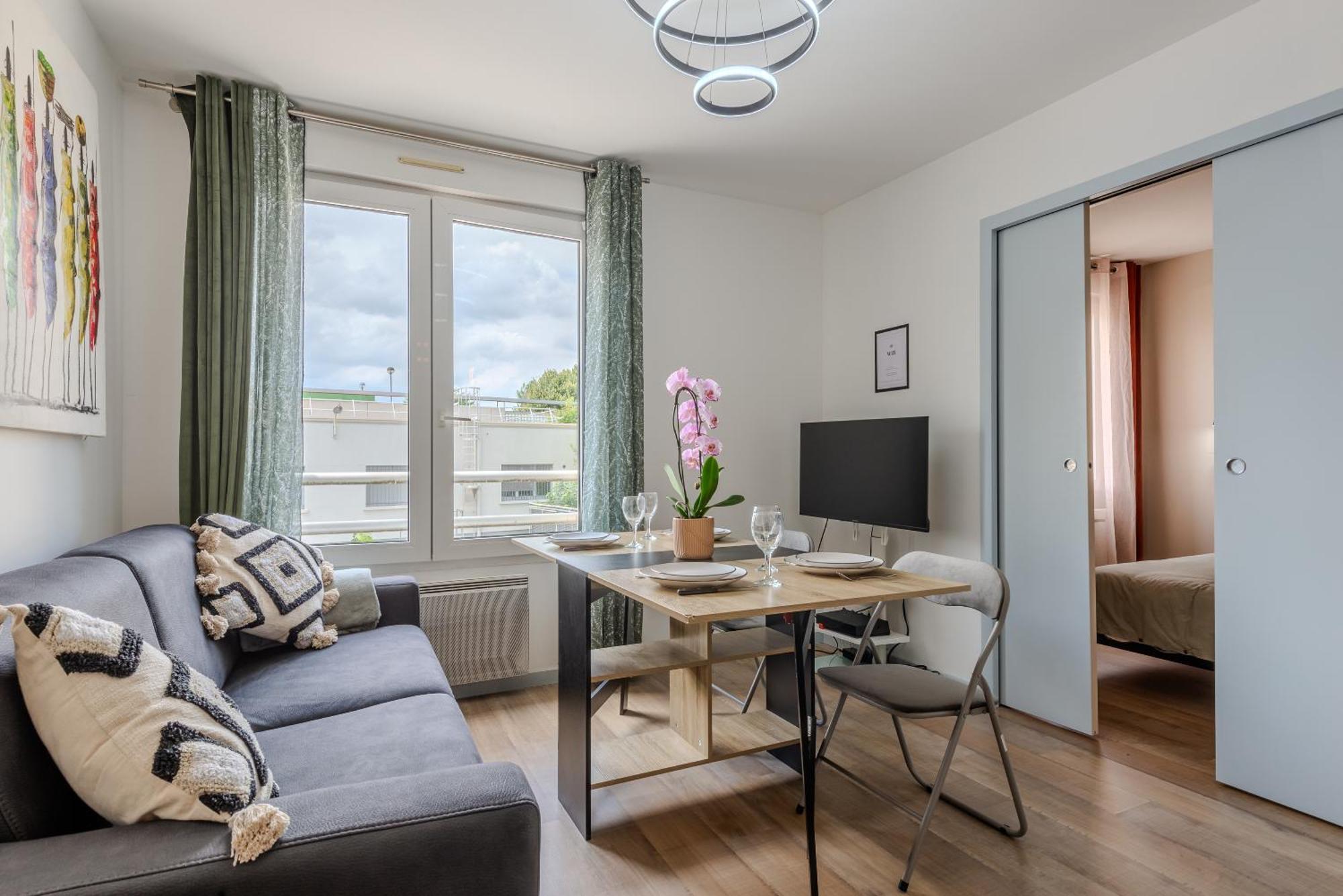 Paris Cocon - Disneyland, Parking, Hypercentre, Train Station Lagny-sur-Marne Bagian luar foto